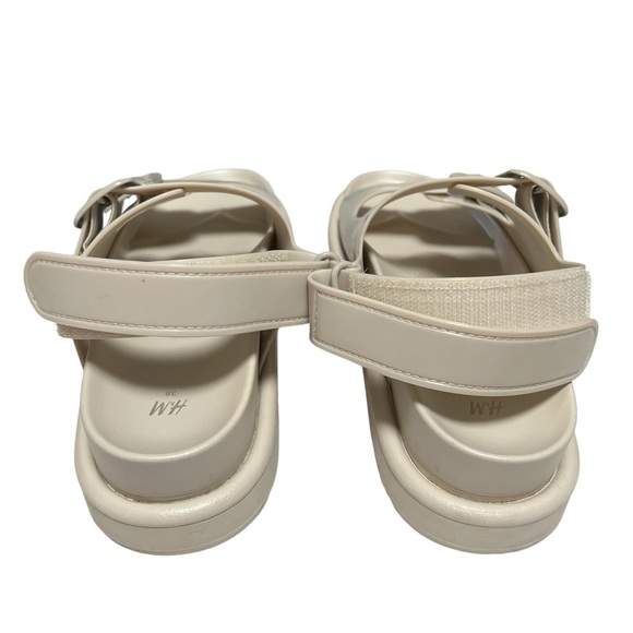 CUSHIONAIRE Women's 38 7.5 Feather cloud recovery slide sandals with +Comfort - Picture 6 of 8